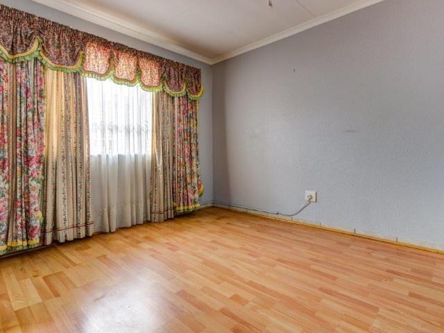 3 Bedroom Townhouse For Sale in Terenure
