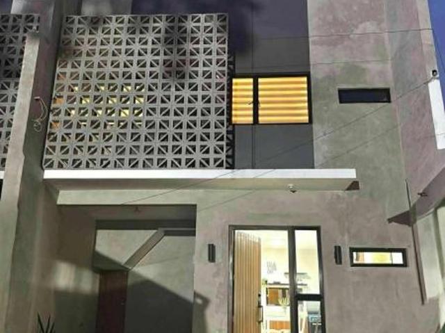 3 bedroom Townhouse for sale in Teresa