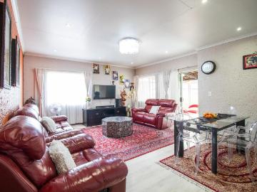 3 Bedroom Townhouse For Sale in The Hill