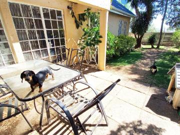 3 Bedroom Townhouse For Sale in The Reeds