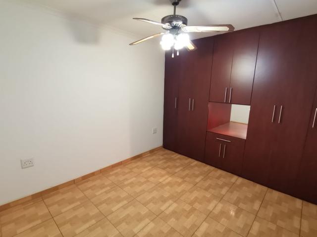 3 Bedroom Townhouse For Sale in Vaalpark
