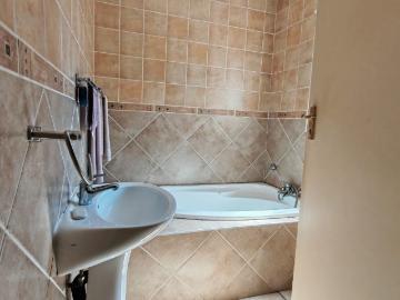3 Bedroom Townhouse For Sale in Vanderbijlpark CE 2