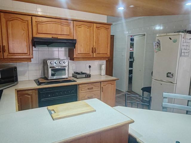 3 Bedroom Townhouse For Sale in Vanderbijlpark SW 5