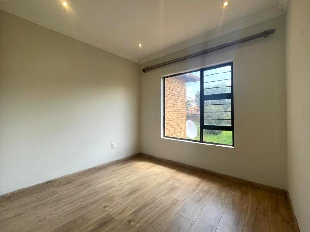 3 Bedroom Townhouse For Sale in Verwoerdpark