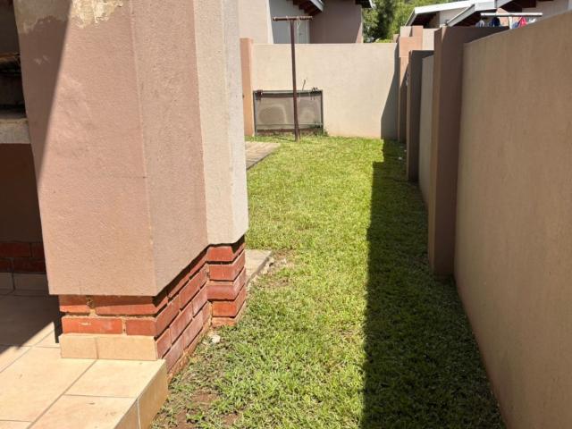 3 Bedroom Townhouse For Sale in Waterval East