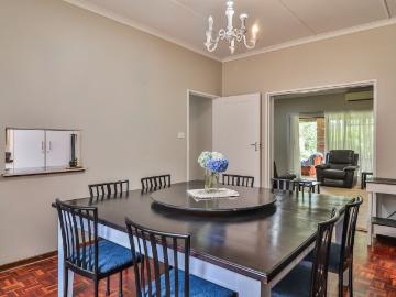3 Bedroom Townhouse For Sale in Wembley
