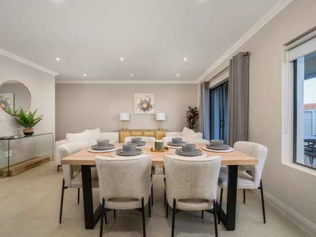 3 Bedroom Townhouse For Sale in Westbrook