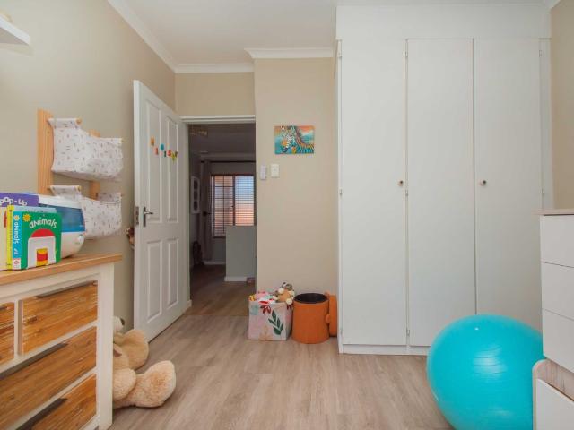 3 Bedroom Townhouse For Sale in Wilgeheuwel