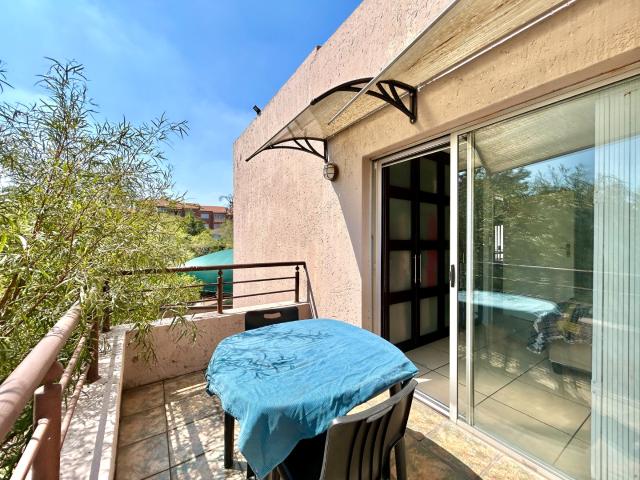 3 Bedroom Townhouse For Sale in Winchester Hills
