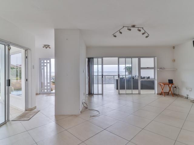 3 Bedroom Townhouse For Sale in Winklespruit