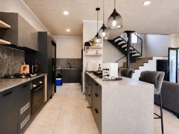3 Bedroom Townhouse For Sale in Zandspruit