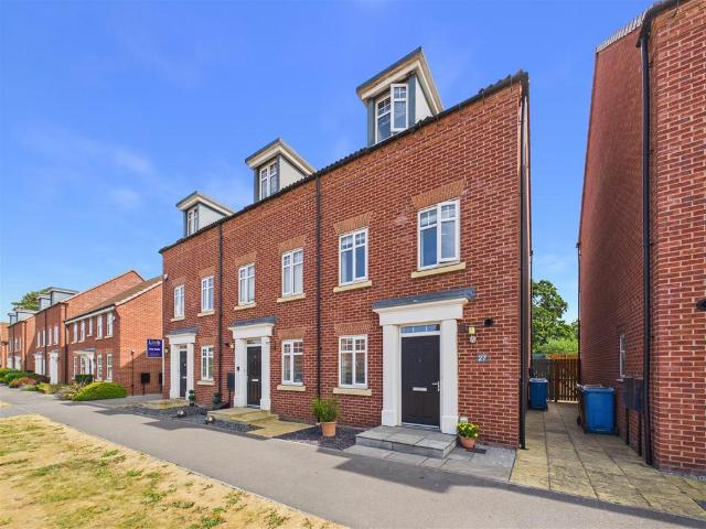 3 bedroom townhouse for sale