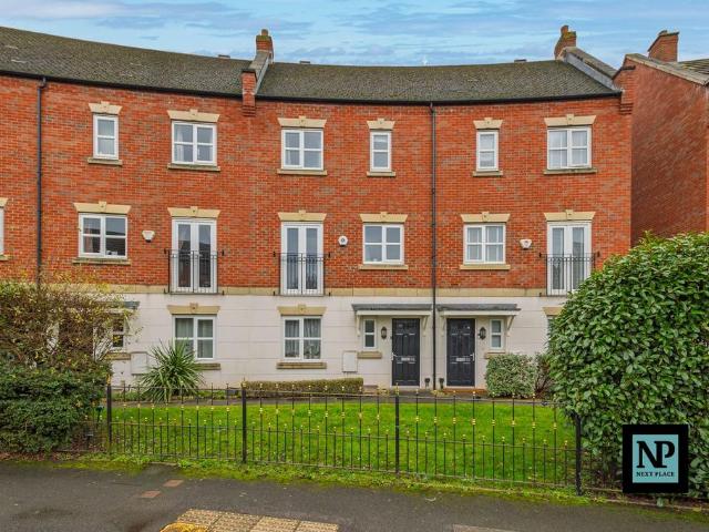 3 bedroom townhouse for sale