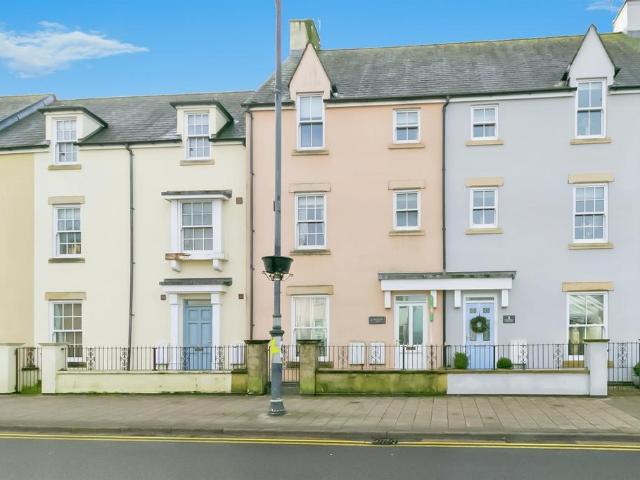 3 bedroom townhouse for sale