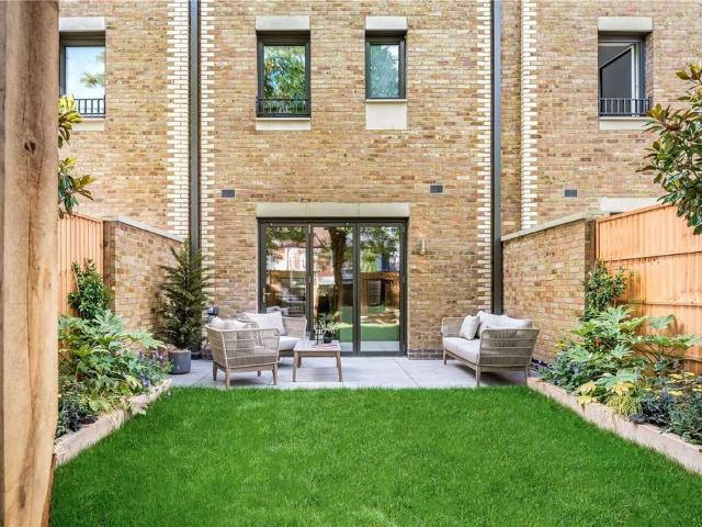 3 bedroom townhouse for sale