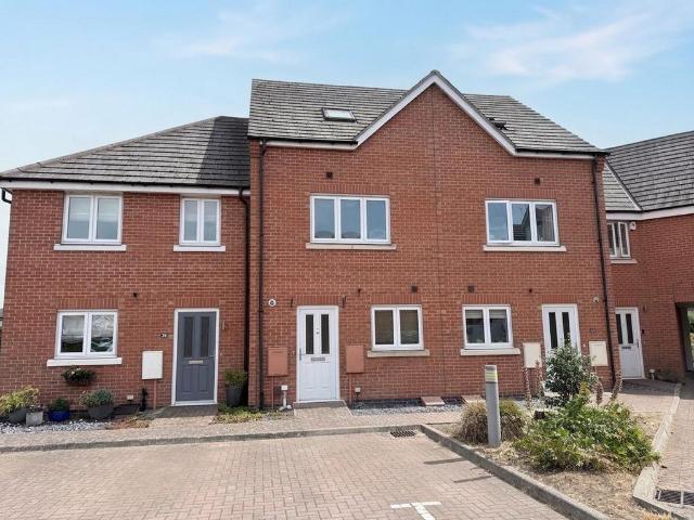 3 bedroom townhouse for sale