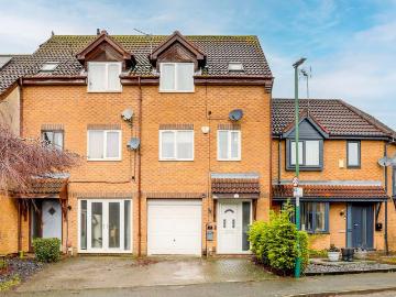 3 bedroom townhouse for sale