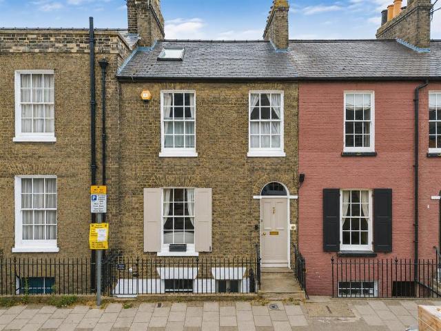 3 bedroom townhouse for sale