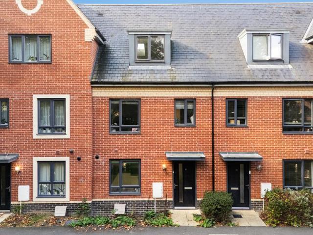 3 bedroom townhouse for sale