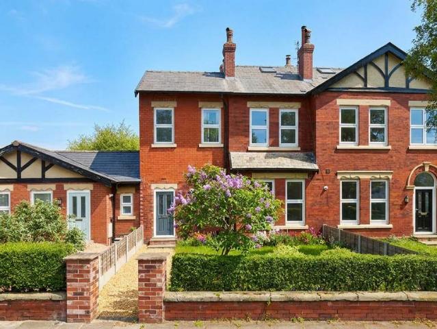 3 bedroom townhouse for sale