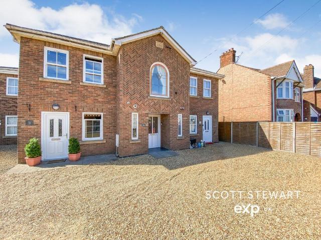 3 bedroom townhouse for sale