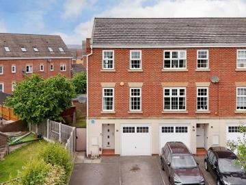 3 bedroom townhouse for sale