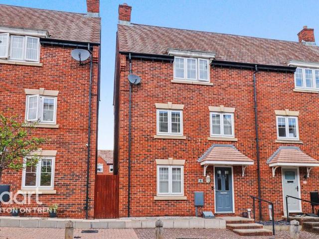 3 bedroom townhouse for sale