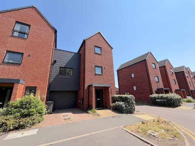 3 bedroom townhouse for sale