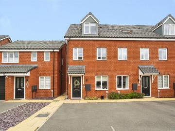 3 bedroom townhouse for sale