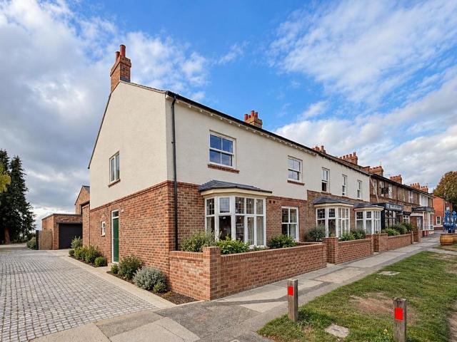 3 bedroom townhouse for sale