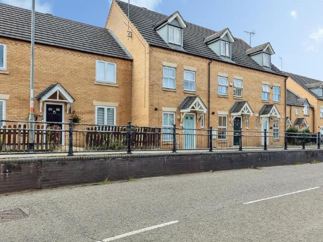 3 bedroom townhouse for sale