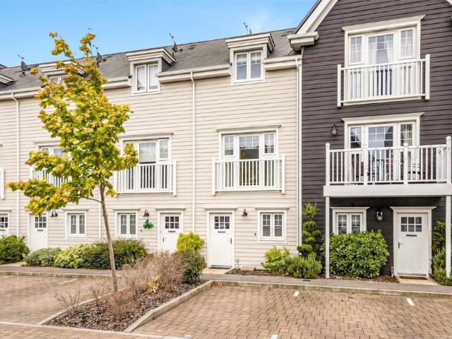 3 bedroom townhouse for sale