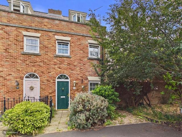 3 bedroom townhouse for sale