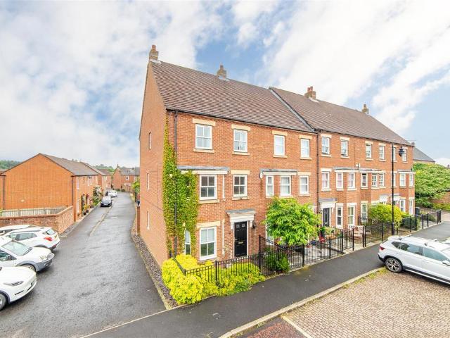 3 bedroom townhouse for sale