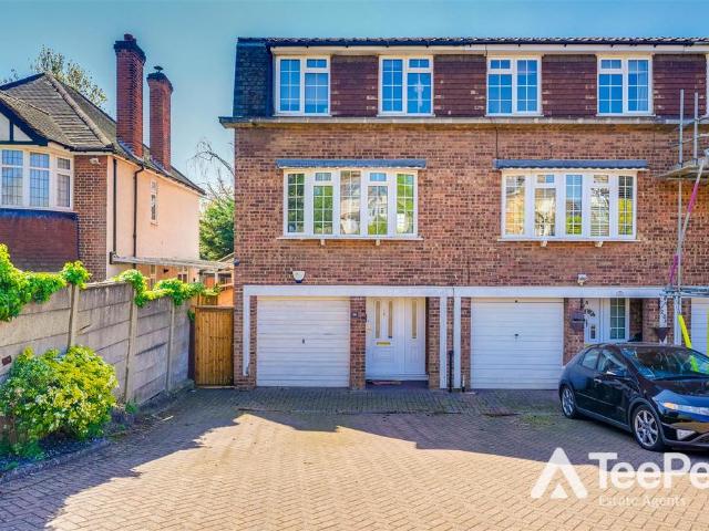 3 bedroom townhouse for sale