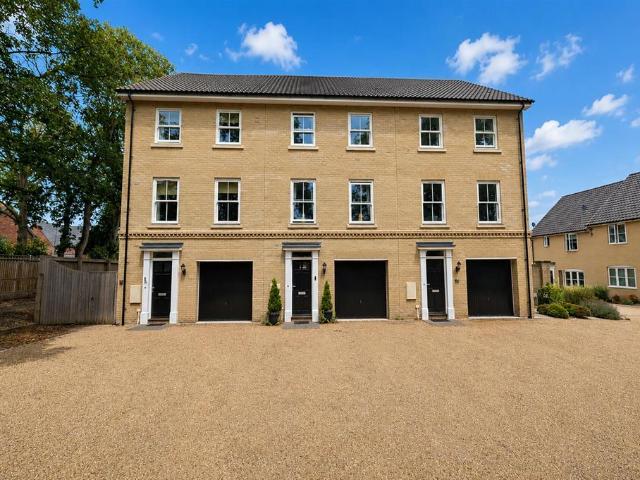 3 bedroom townhouse for sale