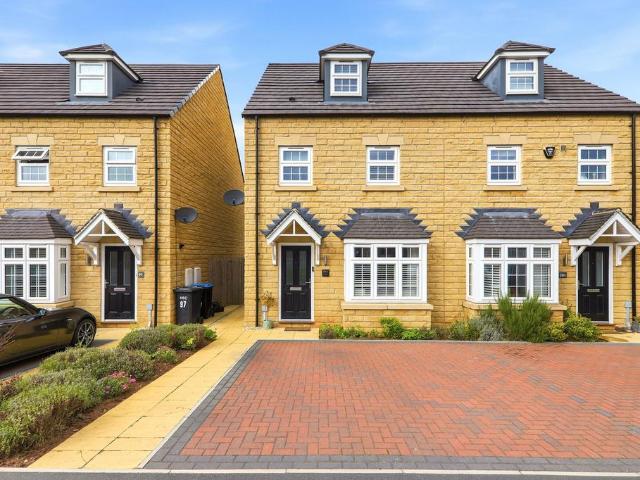 3 bedroom townhouse for sale