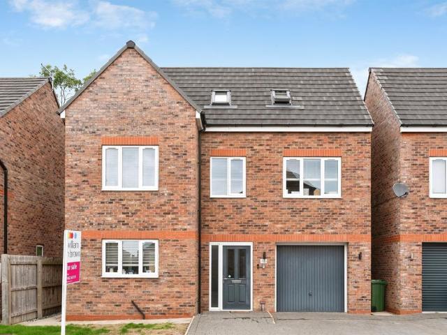 3 bedroom townhouse for sale
