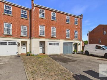 3 bedroom townhouse for sale