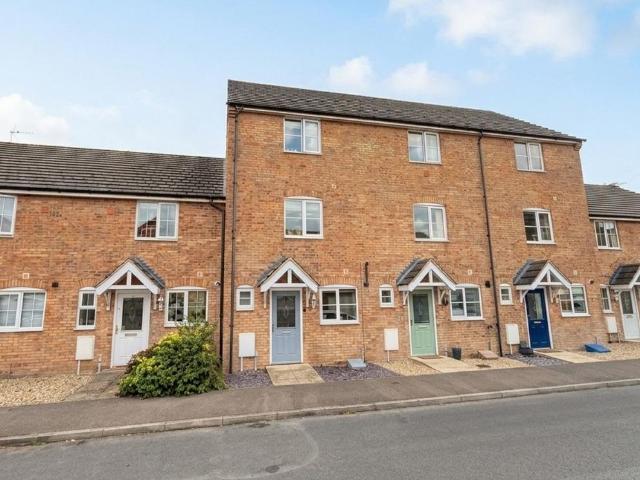 3 bedroom townhouse for sale