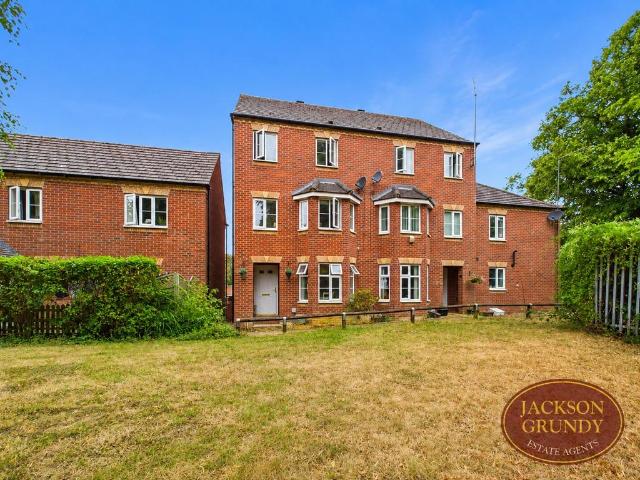 3 bedroom townhouse for sale