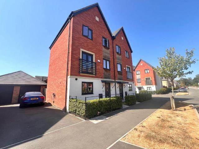 3 bedroom townhouse for sale