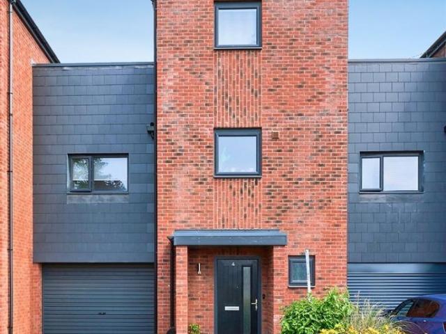 3 bedroom townhouse for sale