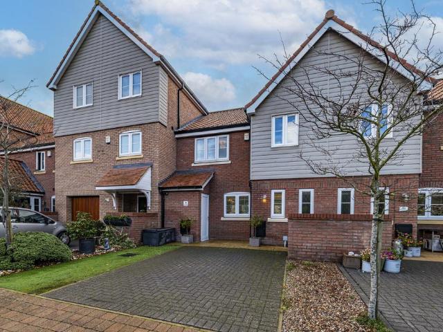 3 bedroom townhouse for sale