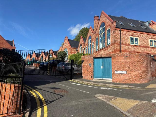 3 bedroom townhouse for sale