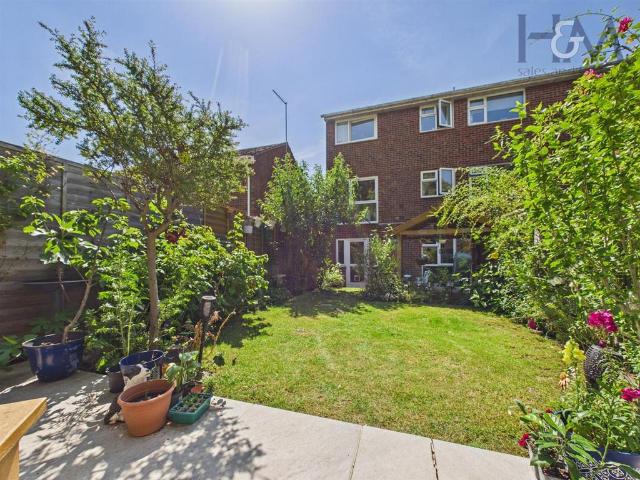 3 bedroom townhouse for sale