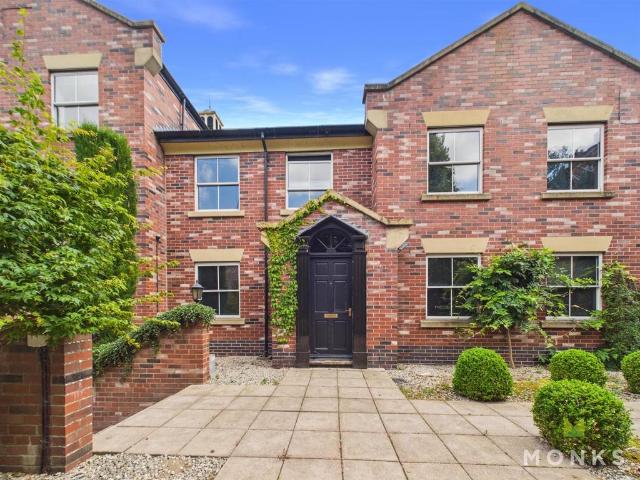 3 bedroom townhouse for sale