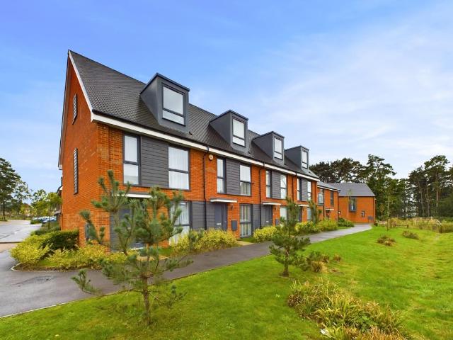 3 bedroom townhouse for sale