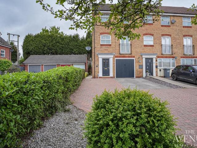 3 bedroom townhouse for sale