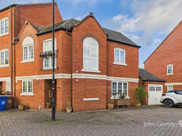 3 bedroom townhouse for sale